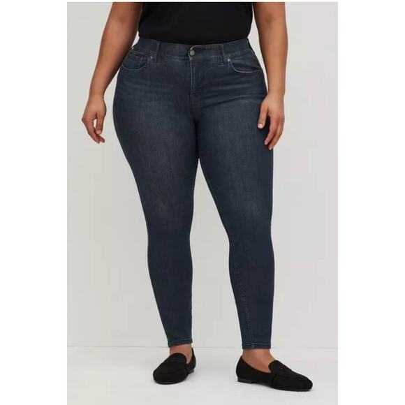 Torrid Bombshell Skinny Jeans Plus Size 10 Premium Stretch Denim - Picture 2 of 12